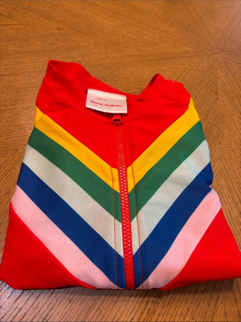 Hanna Andersson Red Long-Sleeve Rashguard with Rainbow Stripes